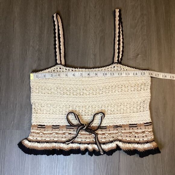 American Eagle Crochet Crop Top Cream and Brown Spaghetti Strap Bow Size M - Picture 7 of 7